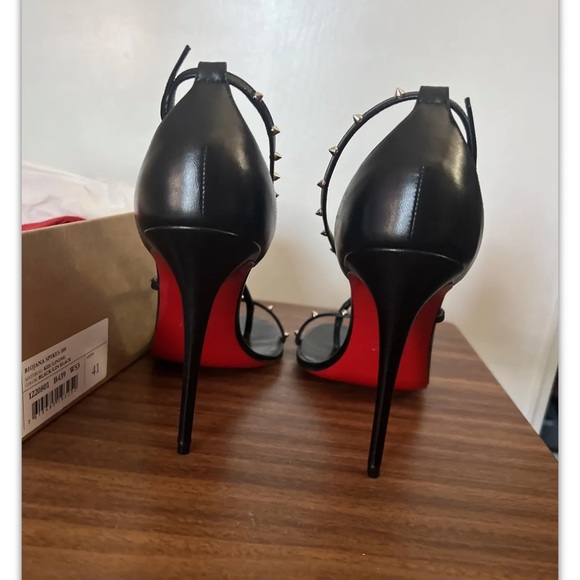 Christian Louboutin Riojana Spikes 100 Leather Sandal Women's - Picture 7 of 7